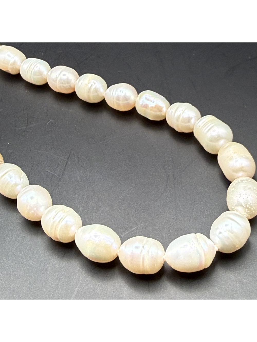 candy+clover elite freshwater cream baroque large pearl necklace